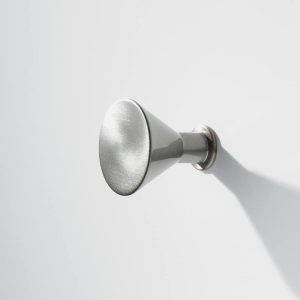 MB00936 pomolo in ottone