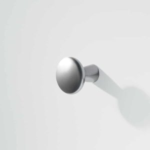 MB00939 pomolo in ottone